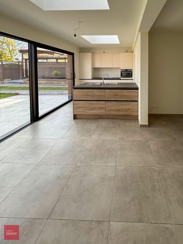 Volledig vernieuwde instapklare woning in rustige omgeving | Anjelierenlaan - Photo 4