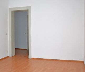 ++ Ideale 3-RW für Familien ++ Laminat ++ Bad mit Wanne ++ separate... - Foto 6