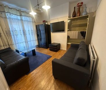 Room in a Shared House, Fieldend Road, SW16 - Photo 6