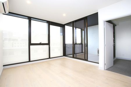 413/33 Judd Street, Richmond VIC 3121 - Photo 3