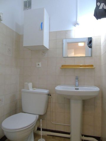 A LOUER Un appartement de type F1 de 24,74 m² situé au 1er étage avec ascenseur à la Résidence... - Photo 4