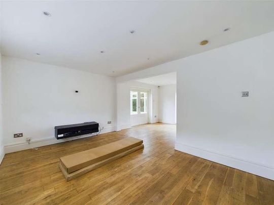 Woodland Road, Upton, CH49 - Photo 1