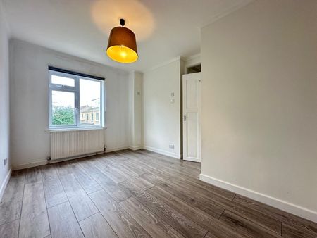 St. Peters Close, Chippenham - Photo 4