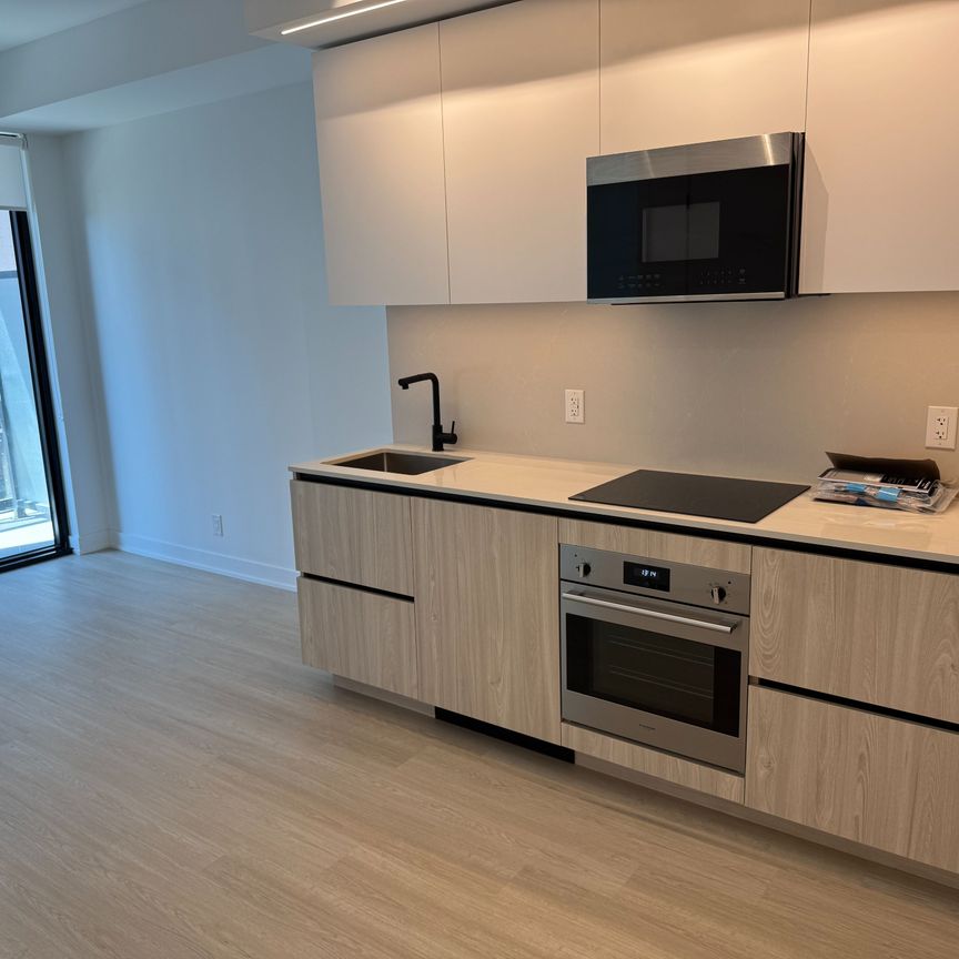 For Lease - 699 SHEPPARD Avenue Unit# 311, Toronto, Ontario - Photo 1