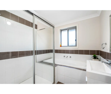 11B Tianie Way, Parklea, NSW 2768 - Photo 6