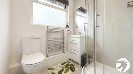 2 bedroom maisonette to rent - Photo 5