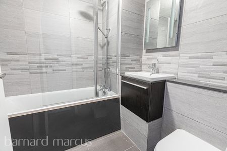 Pages Hill, Muswell Hill - Photo 5