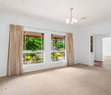 4 Maple Crescent, Jerrabomberra NSW 2619 - House For Rent | Domain - Photo 1