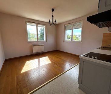 Location Appartement 2 pièces 27m² - Photo 2