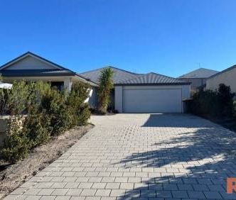 Modern Dual Key Home in the Heart of Aveley - Photo 4