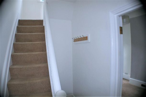 3 bedroom terraced house to rent - Photo 1