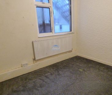 2 bedroom ground floor flat to rent - Photo 4