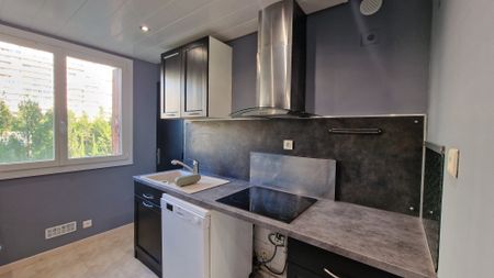 Location Appartement 3 pièces 58m² MARSEILLE 9ème - Photo 5