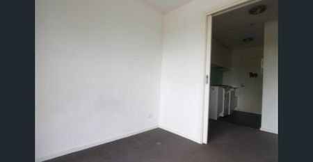 Budget student accommodation for 1 person only next to Box Hill Institute - Photo 5