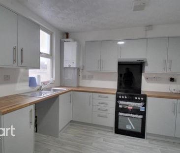 3 bedroom terraced house to rent - Photo 5