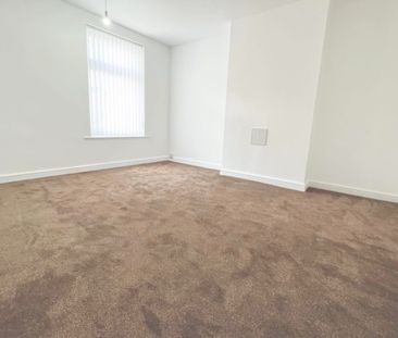2 Bed End Terrace, Glenthorpe Avenue, LS9 - Photo 4
