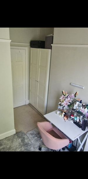 Room in a Shared House, Richmond Road, E11 - Photo 2