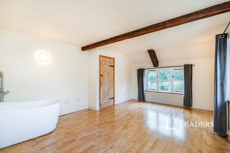 4 bedroom house to rent East Ruston Road, Norwich, NR12 - Photo 5