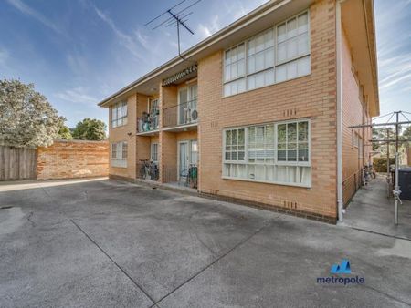 2/23 Elliott Avenue, CARNEGIE, VIC - Photo 2