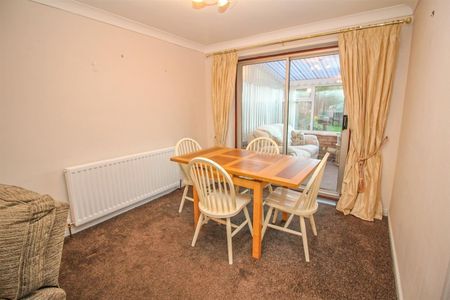 3 Bedroom House - Semi-Detached - Photo 4