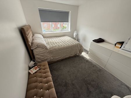 Property For Let - Merrivale Road - Photo 3