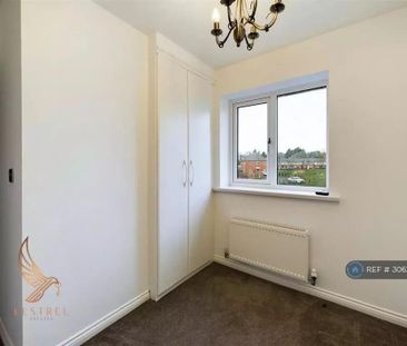 4 bedroom detached house to rent - Photo 5