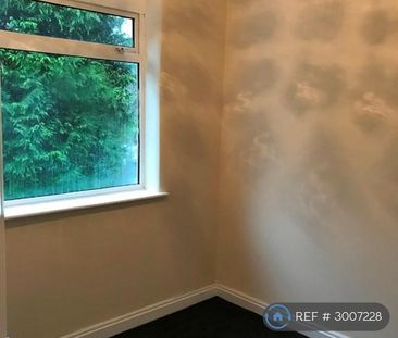 2 bedroom semi-detached house to rent - Photo 3