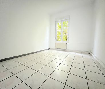 Location Appartement 3 pièces 77m² LONGWY 54400 - Photo 6