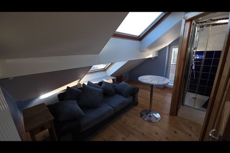 3 Bed Semi-Detached House, Harwill Grove, LS27 - Photo 2