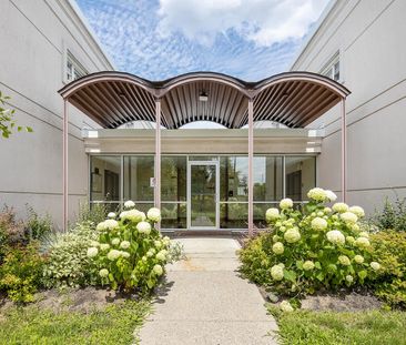 Regency Court Apartments and Townhomes - Photo 5