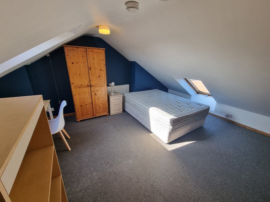 4 Bed Student Accommodation - Photo 1