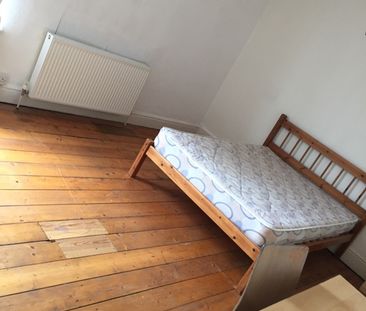 7 Bed Terraced House, Brunswick Street, S10 - Photo 6