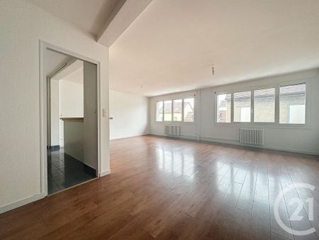 Location Appartement 5 pièces 90m² TROYES 10000 - Photo 2