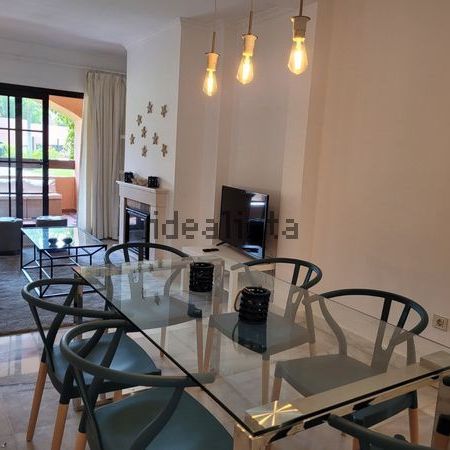 Alquiler de piso en Calle Campo de Luna s/n - Photo 1