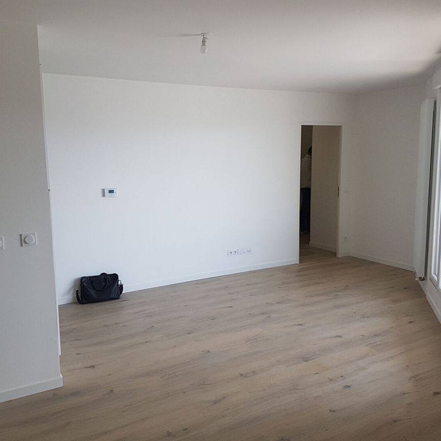 Location Appartement 3 pièces 69m² LE MESNIL ESNARD 76240 - Photo 1