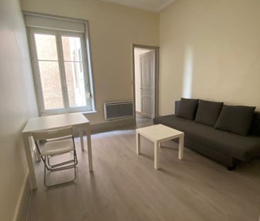 Location Appartement 1 pièce 19m² - Photo 2