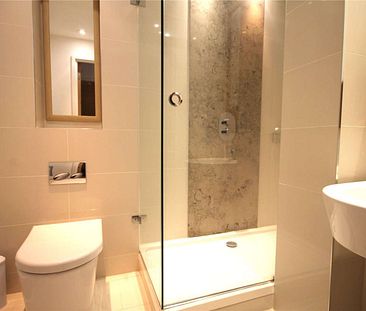 A modern studio apartment in central Cambridge - Photo 4