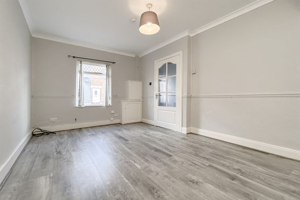 32 Ainsworth Drive, Belfast, BT13 3EJ - Photo 1