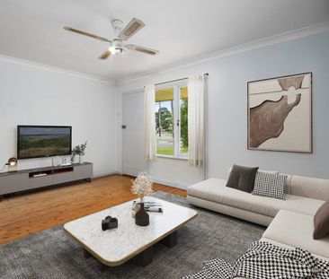 THREE BEDROOM FAMILY HOME IN CONVENIENT LCOATION!!! - Photo 1