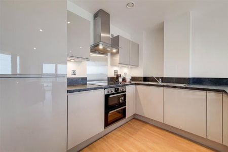 3 bedroom apartment to rent - Photo 2