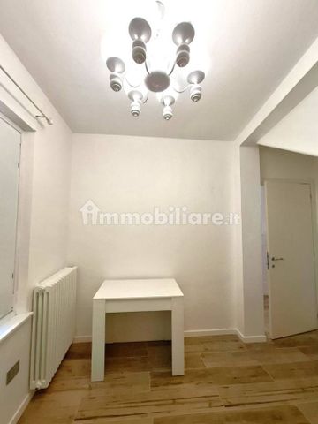 Trilocale piazza Duomo, Centro Storico, Desenzano del Garda - Foto 5