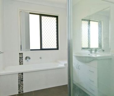 Spacious, Stylish & Perfectly Positioned – Family Living at Its Best - Photo 5
