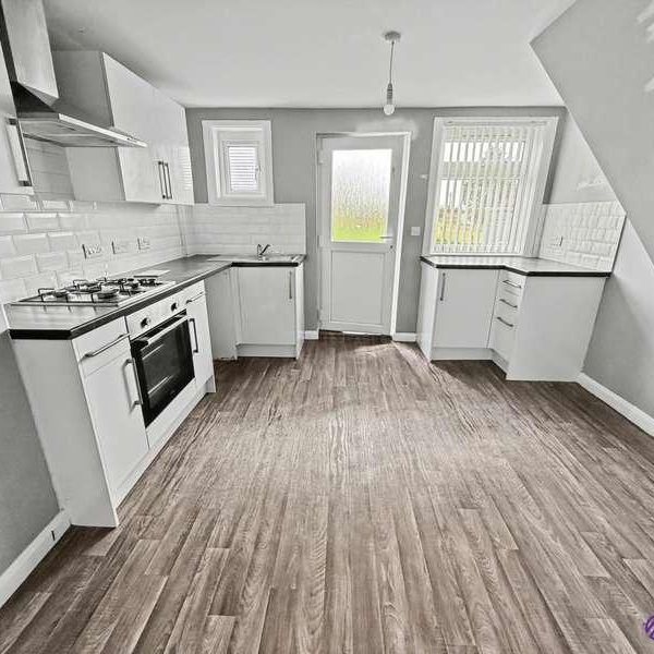 Greatlands Crescent, Plymouth, PL2 - Photo 1