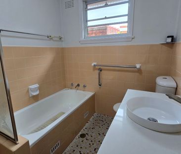 2 Garden Grove, Beverly Hills NSW 2209 - House For Rent | Domain - Photo 6