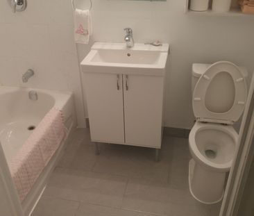 For Lease - 31 Bailey Crescent Unit# Lower, Aurora, Ontario - Photo 3