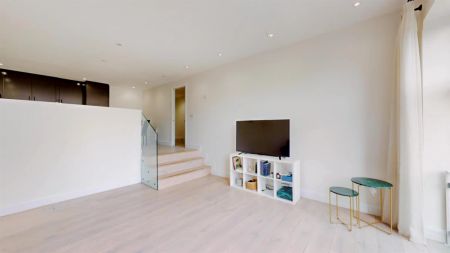 2 Bed 2 Bath, Flat 27 Matiere Place, 35-37 - Photo 2
