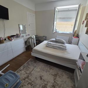 Location Appartement 2 pièces 38m² LE CREUSOT 71200 - Photo 2