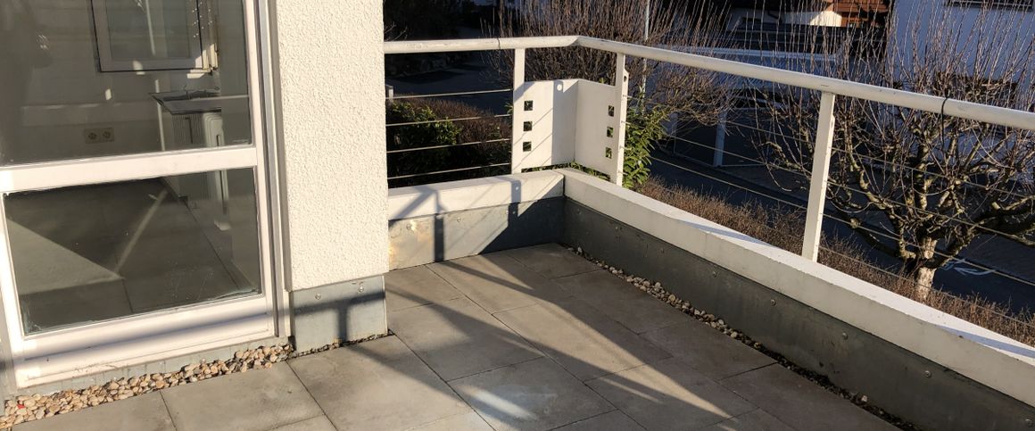 Reutlingen-Betzingen: Sehr schöne 2 Zimmer-Wohnung mit Balkon - Photo 1