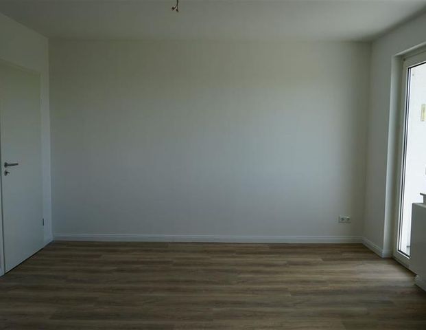 Ab sofort! Sanierte 2-Zimmer-Whg mit Balkon in Heiligenhaus - Photo 1