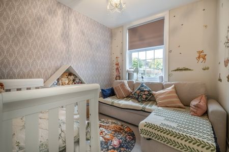 4 bedroom detached house to rent - Photo 4